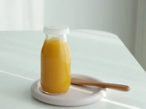 Puré de mango embotellado