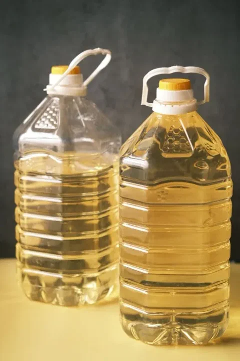 Botellas de aceite vegetal