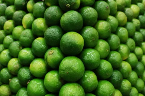 Limones (lima) apilados
